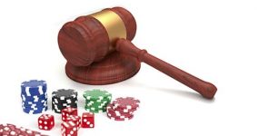 Larry Flynt wins round against CA in casino ownership fight